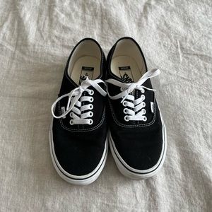 Vans authentic wide men’s size 8
